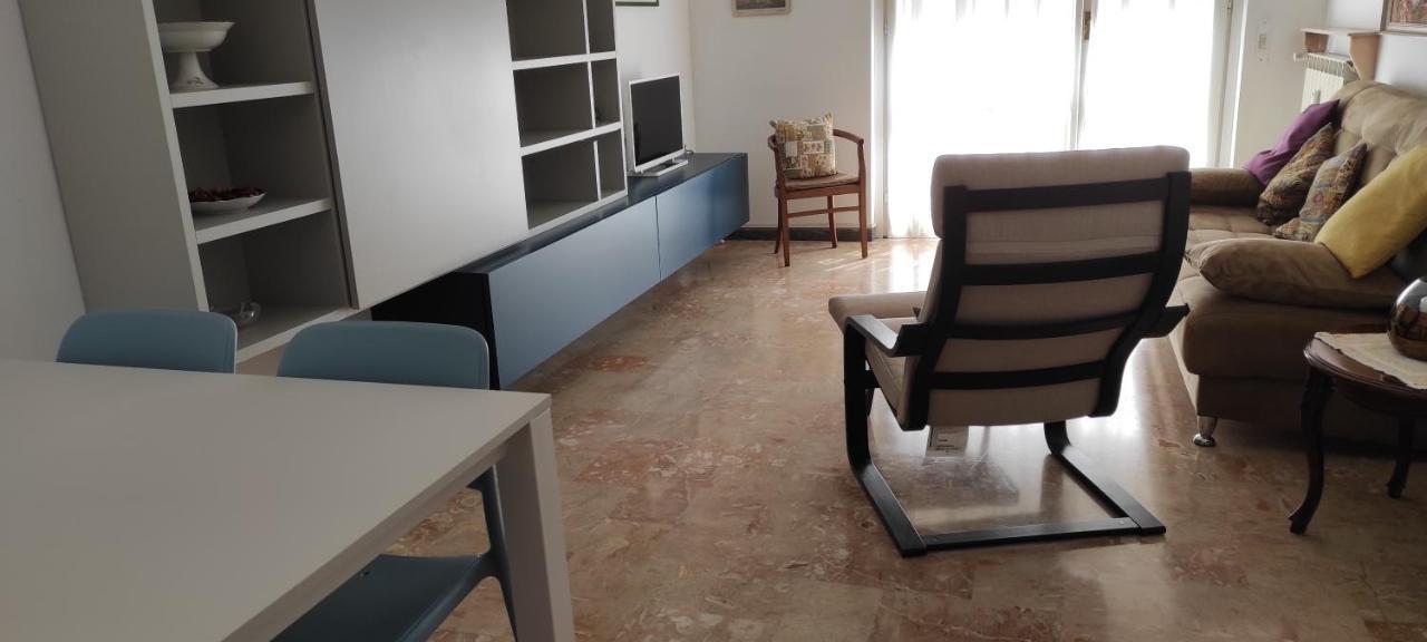 Casa Mirella Lägenhet Chiavari Exteriör bild